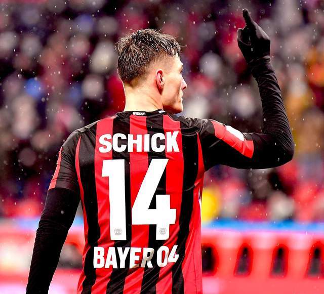 更像后者 更像后者